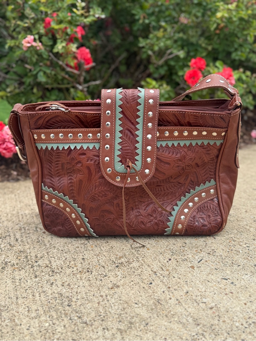 American West Tooled Leather Weatern Crossbody Bag W/ Matching Clip On Pouch